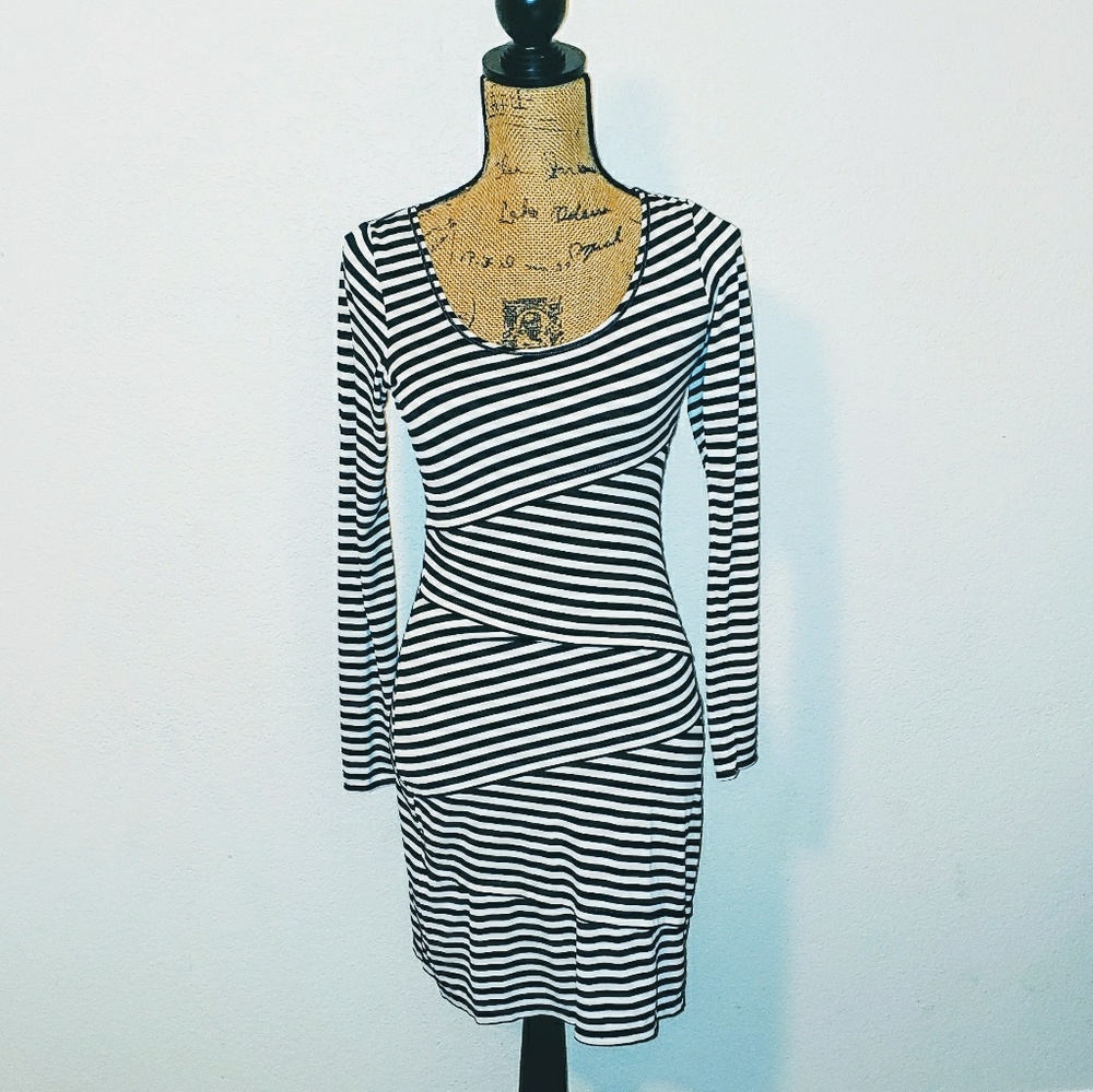 🔥SALE🔥Max Studio Body Con Dress